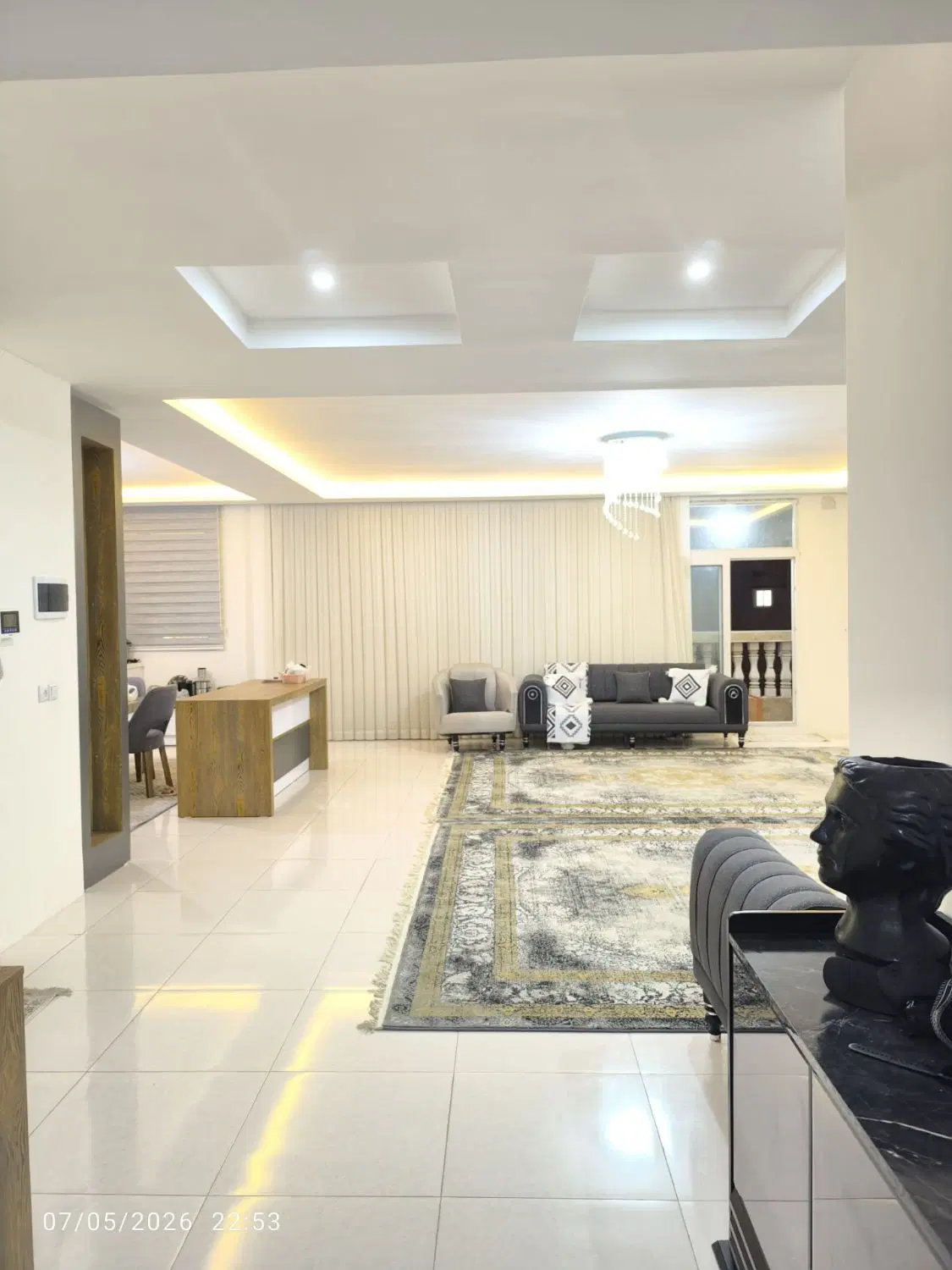 اپارتمان ۱۷۰متری فول