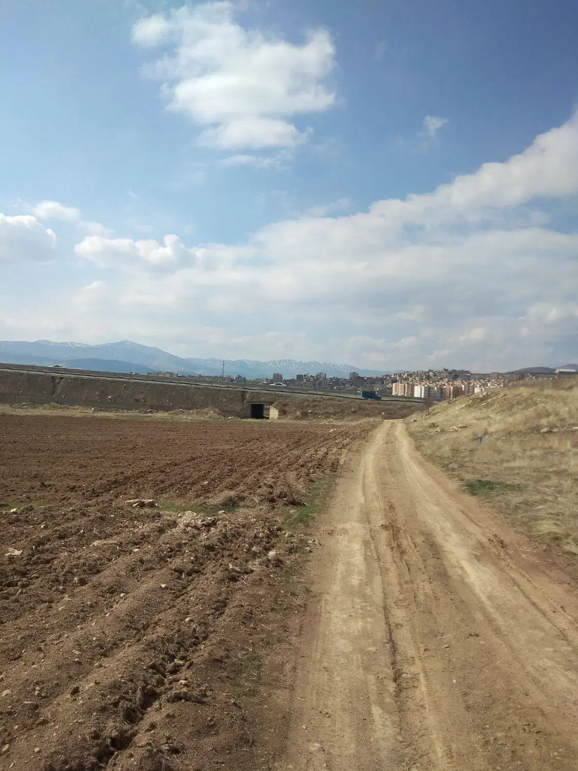 1000 متر زمین کشاورزی سنددار