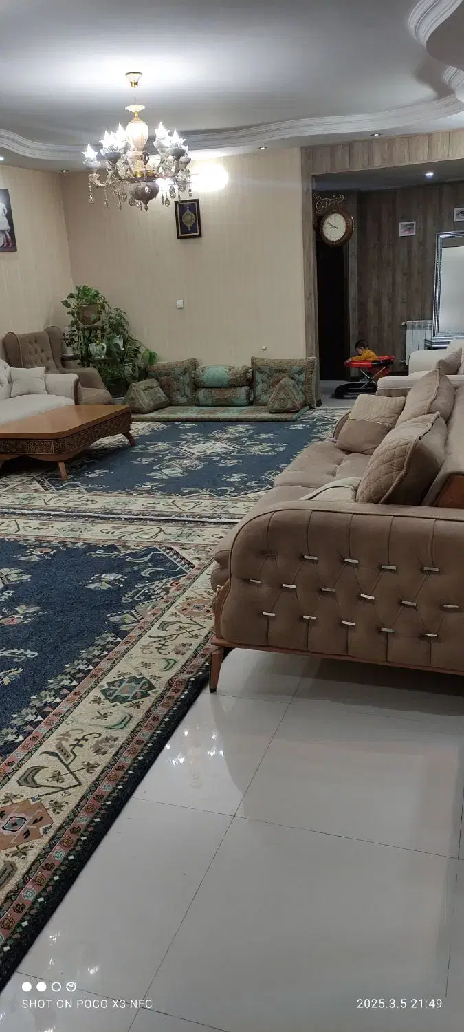 آپارتمان طبقه سوم بسیار خوش نقشه