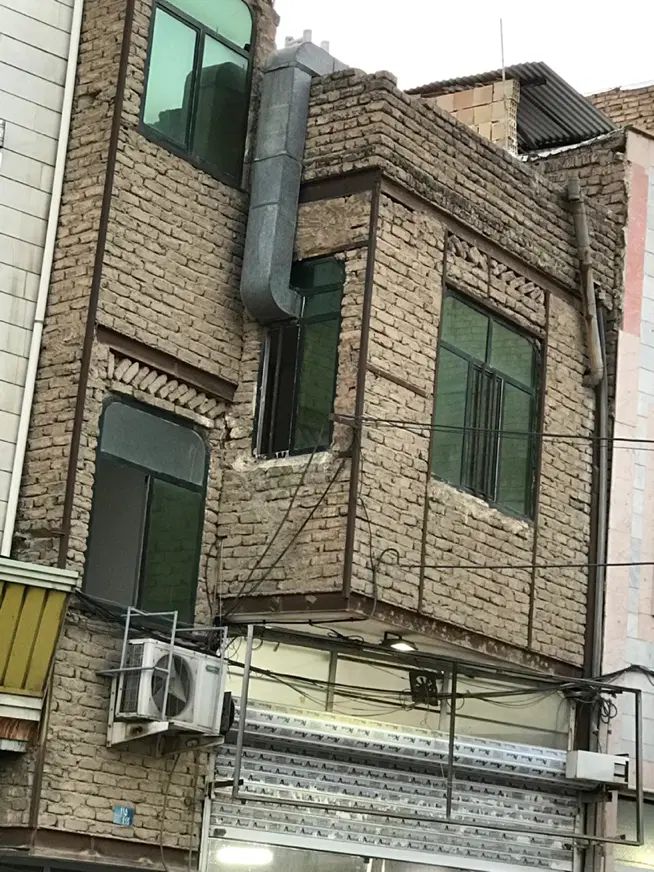 ساختمان دربست کمالشهر