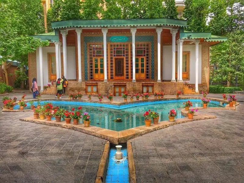 رهن منزل ویلایی درب حیاط