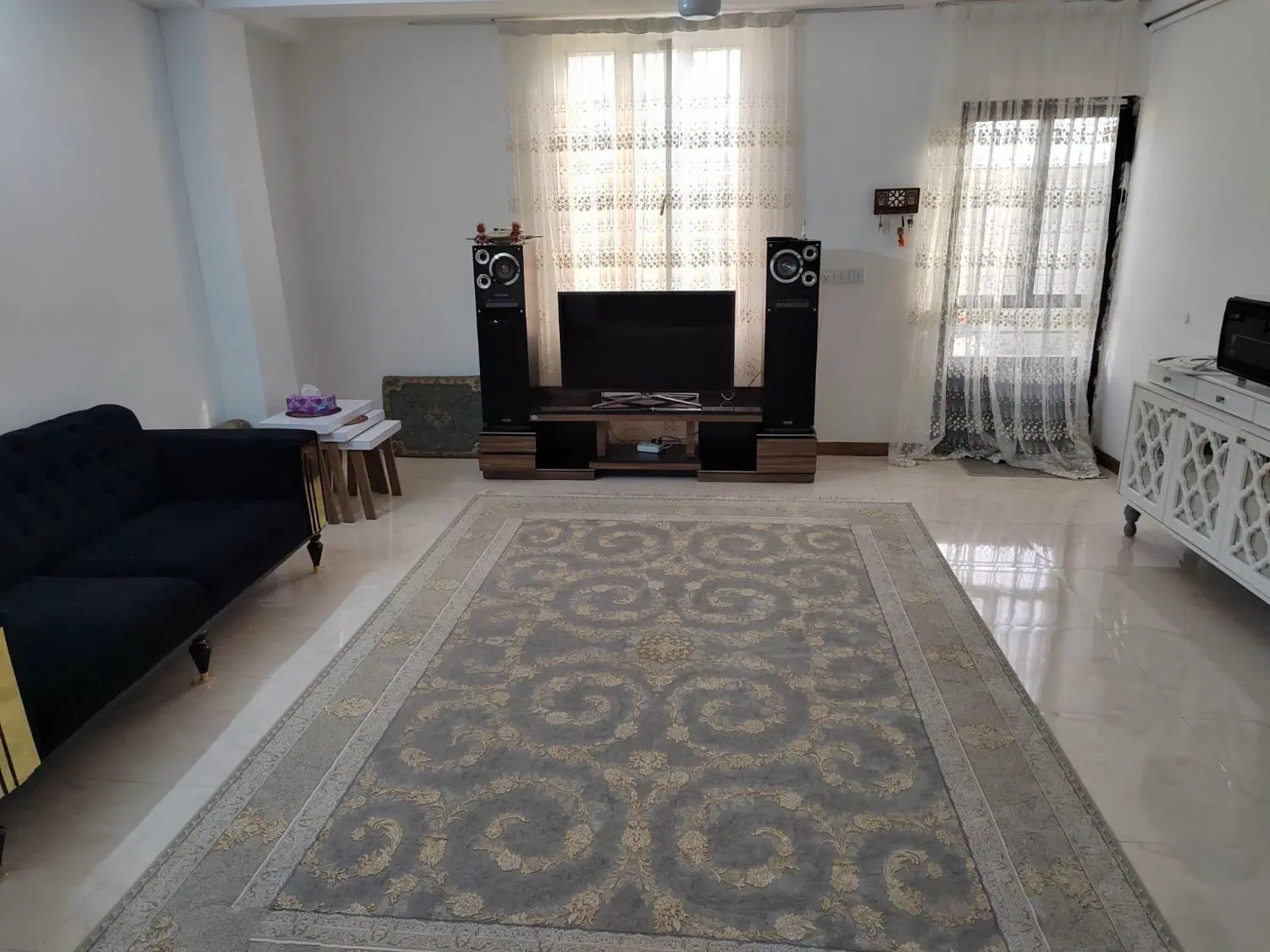 ویلایی باورس