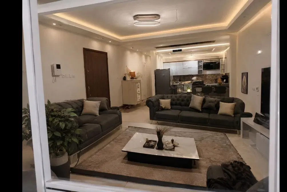 آپارتمان ۹۷متری شیک و خوش نقشه عینک پارک فرشتگان