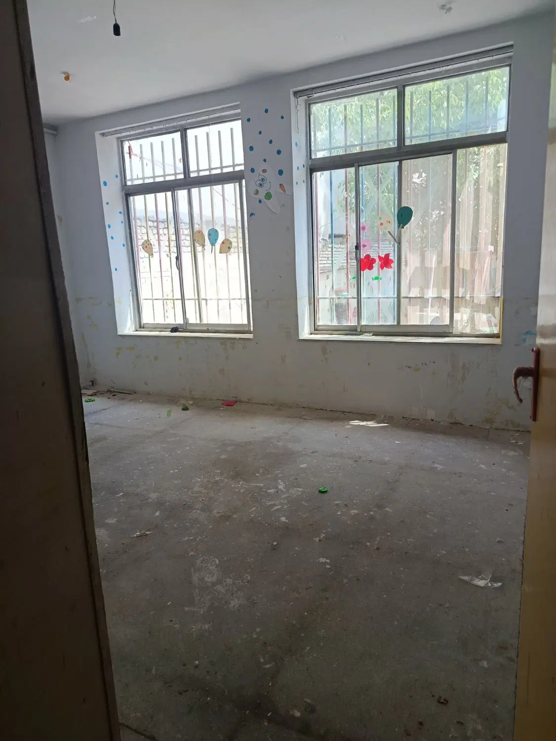 400متر ویلایی دربست 4خواب