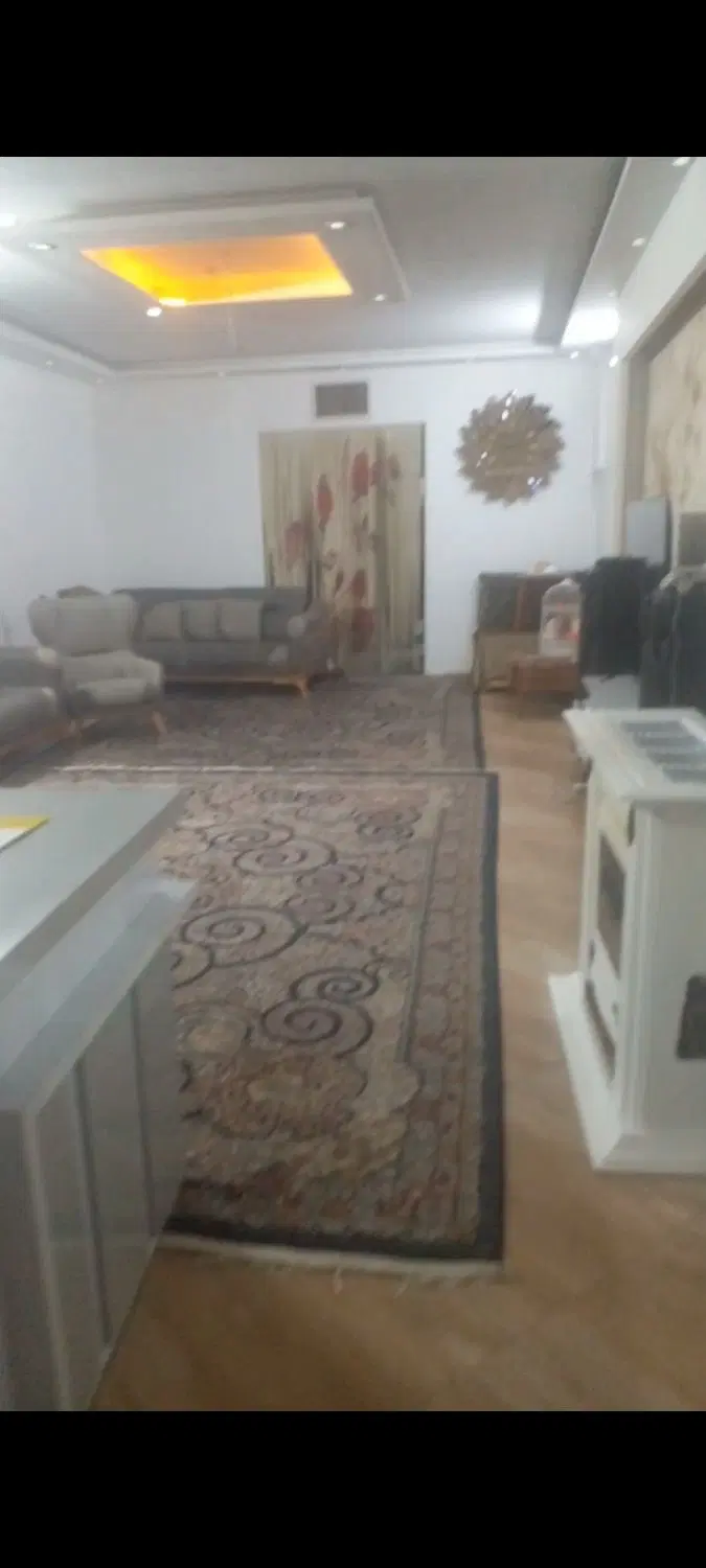 اپارتمان ۹۵ متر کشاورز ۷ میلام ۱۰ متری