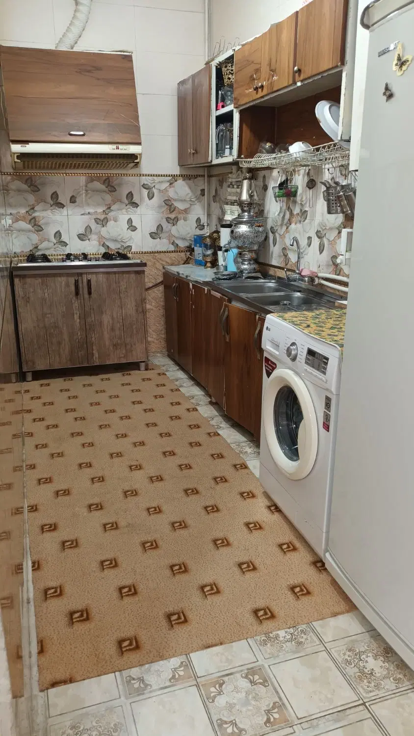 خانه ۸۰ متری همکف پشته حسین اباد