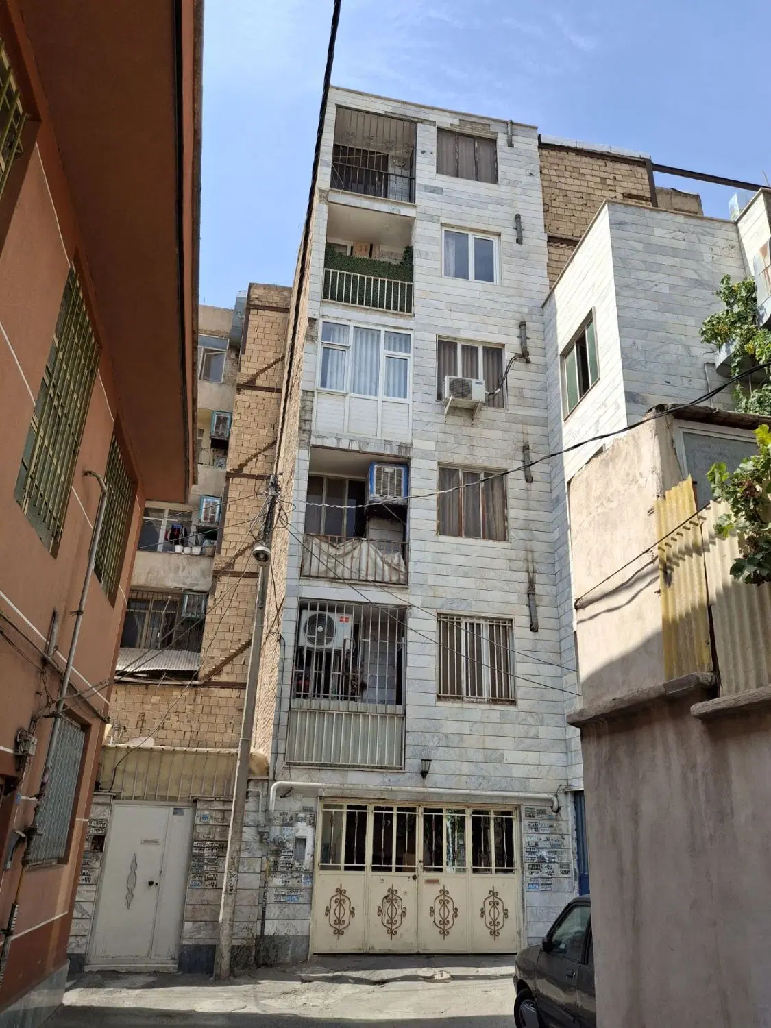 رهن کامل واحد ۶۵ متری