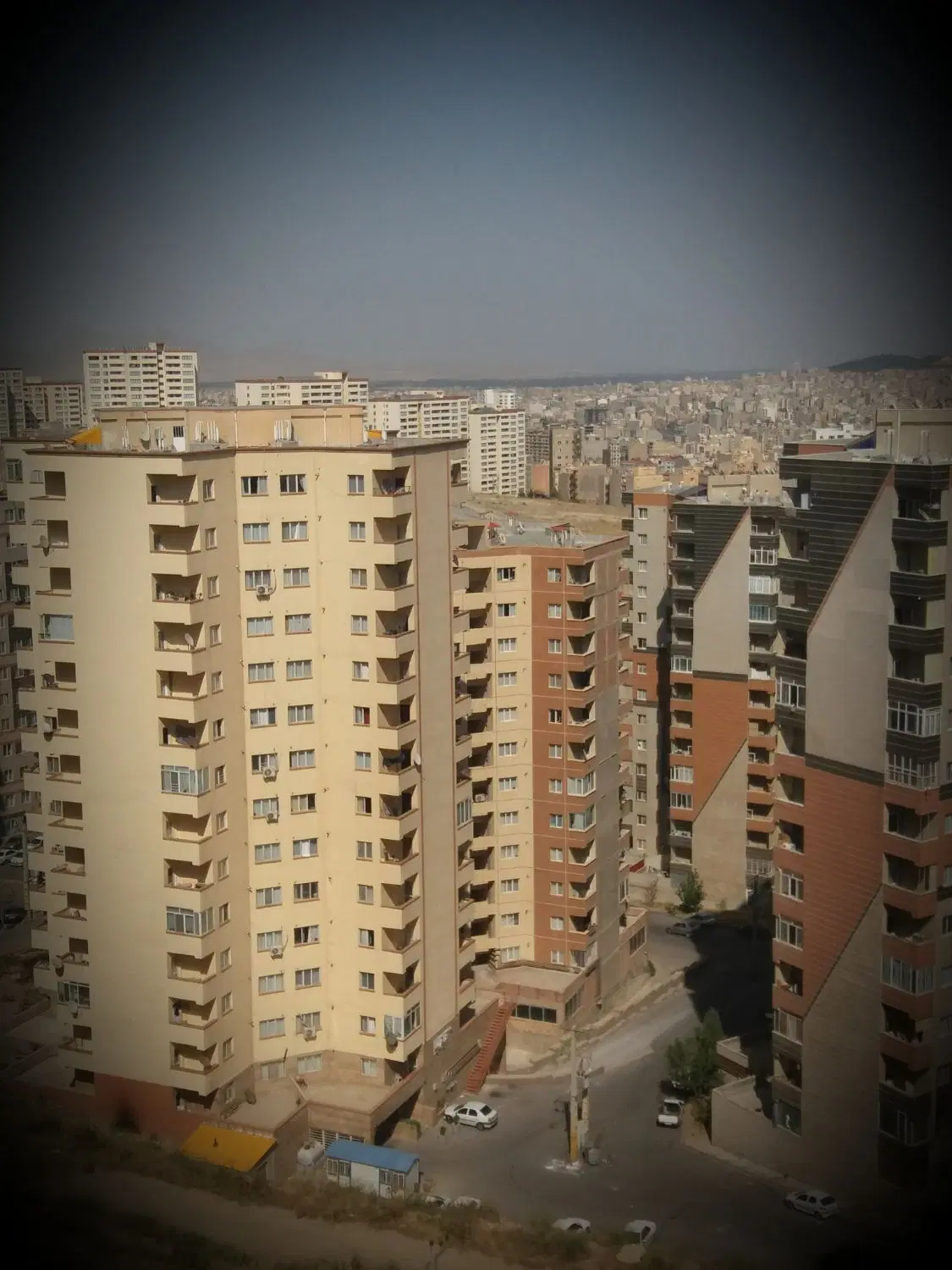 اجاره و رهن یک دستگاه آپارتمان در گلشهر۲