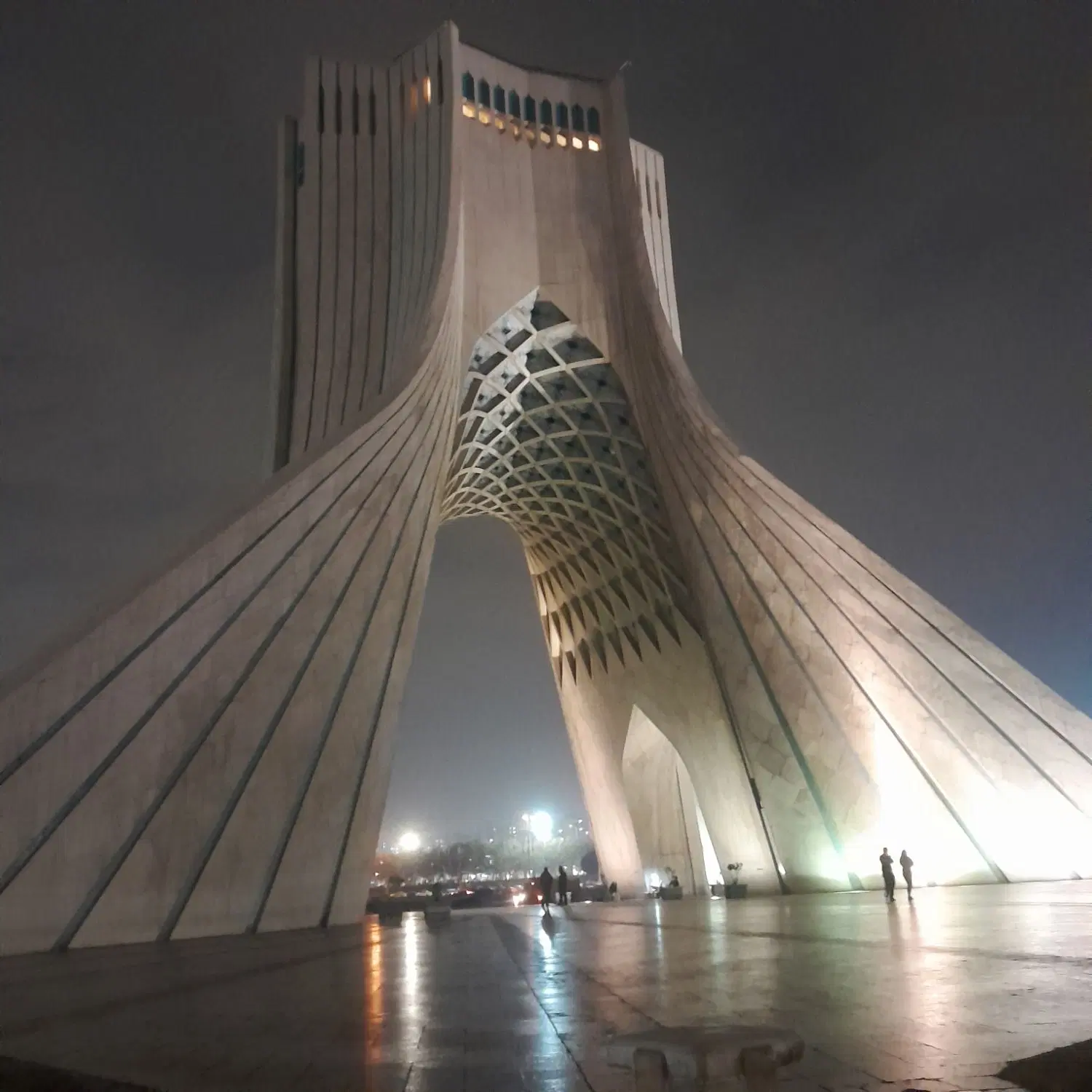 زمین داخل محدوده داخل ساخت