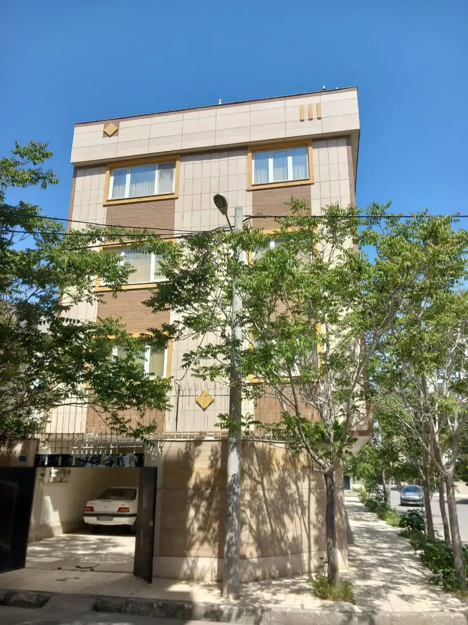 آپارتمان تک واحدی اوایل بلوار مجیدیه