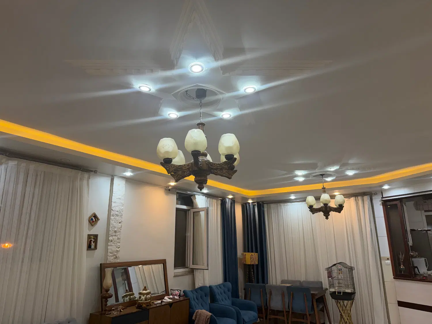 آپارتمان فول امکانات  دو‌خوابه نبش ۱۸ متری فضیلت
