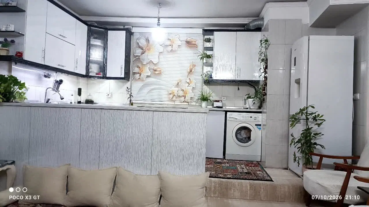 آپارتمان ۵۱ متری بسیار شیک وتمیز