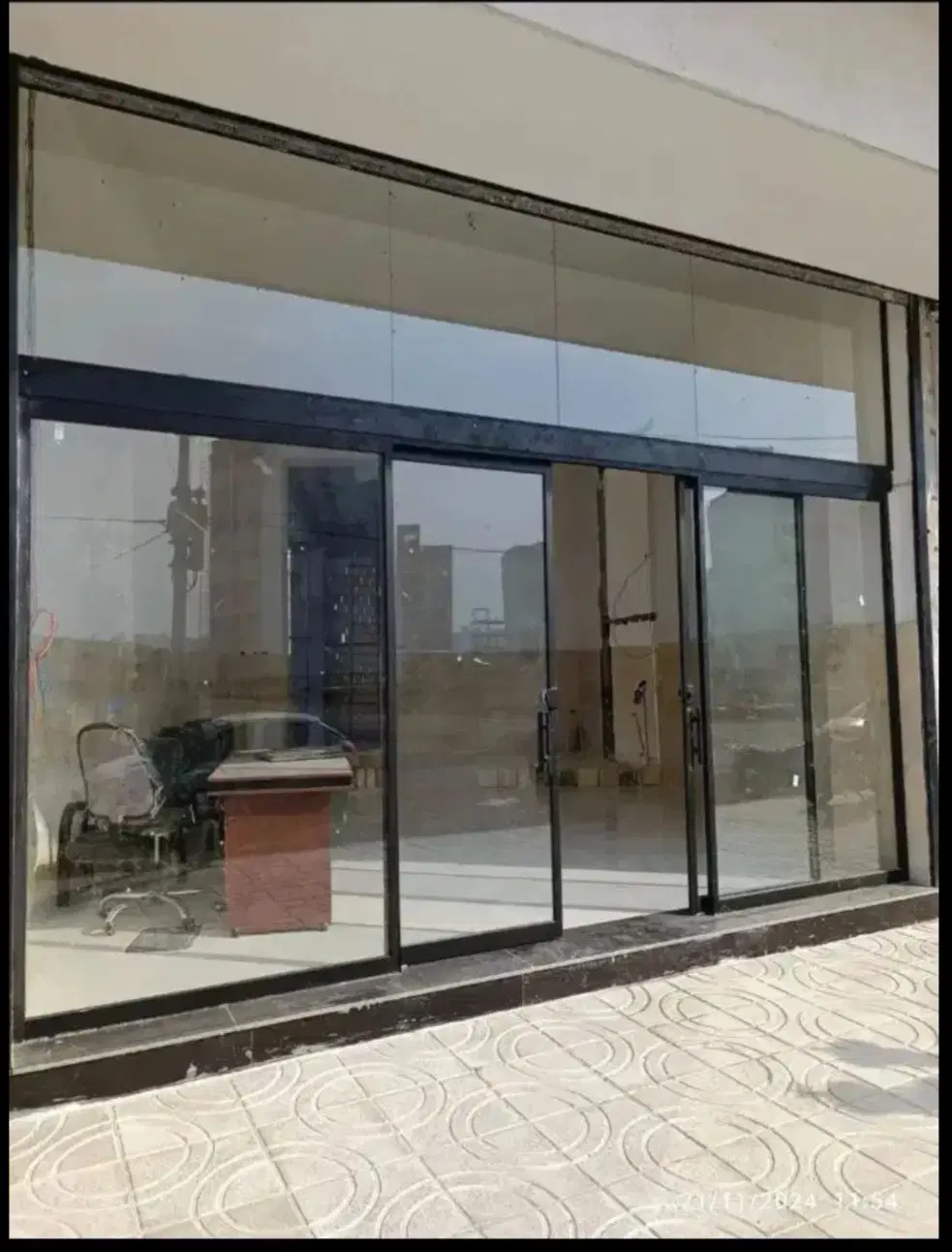 ۳۰ متر تجاری دایم _ ۳۶ متر دفتر اداری_ سند آماده