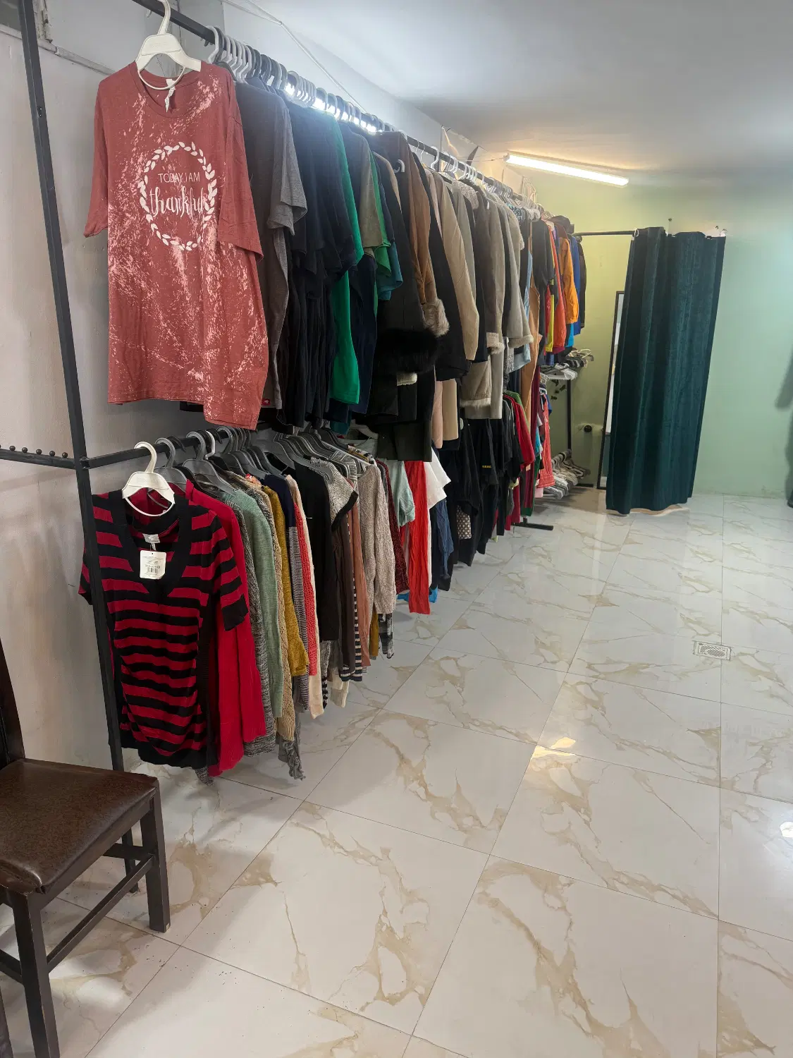 واگذاری اجناس به همراه مغازه باهم