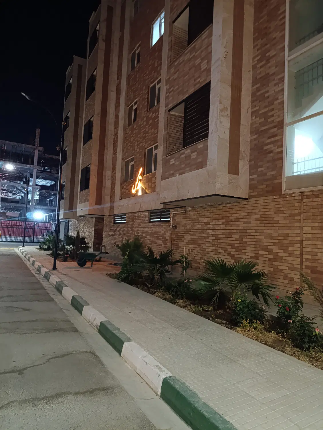آپارتمان بهارستان شرکتی صفر