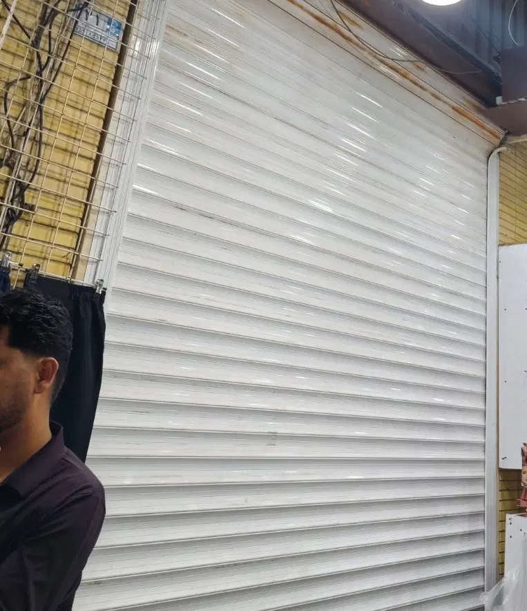 مغازه واقع در ایمان جنوبی (اردشیر گرجی زاده)