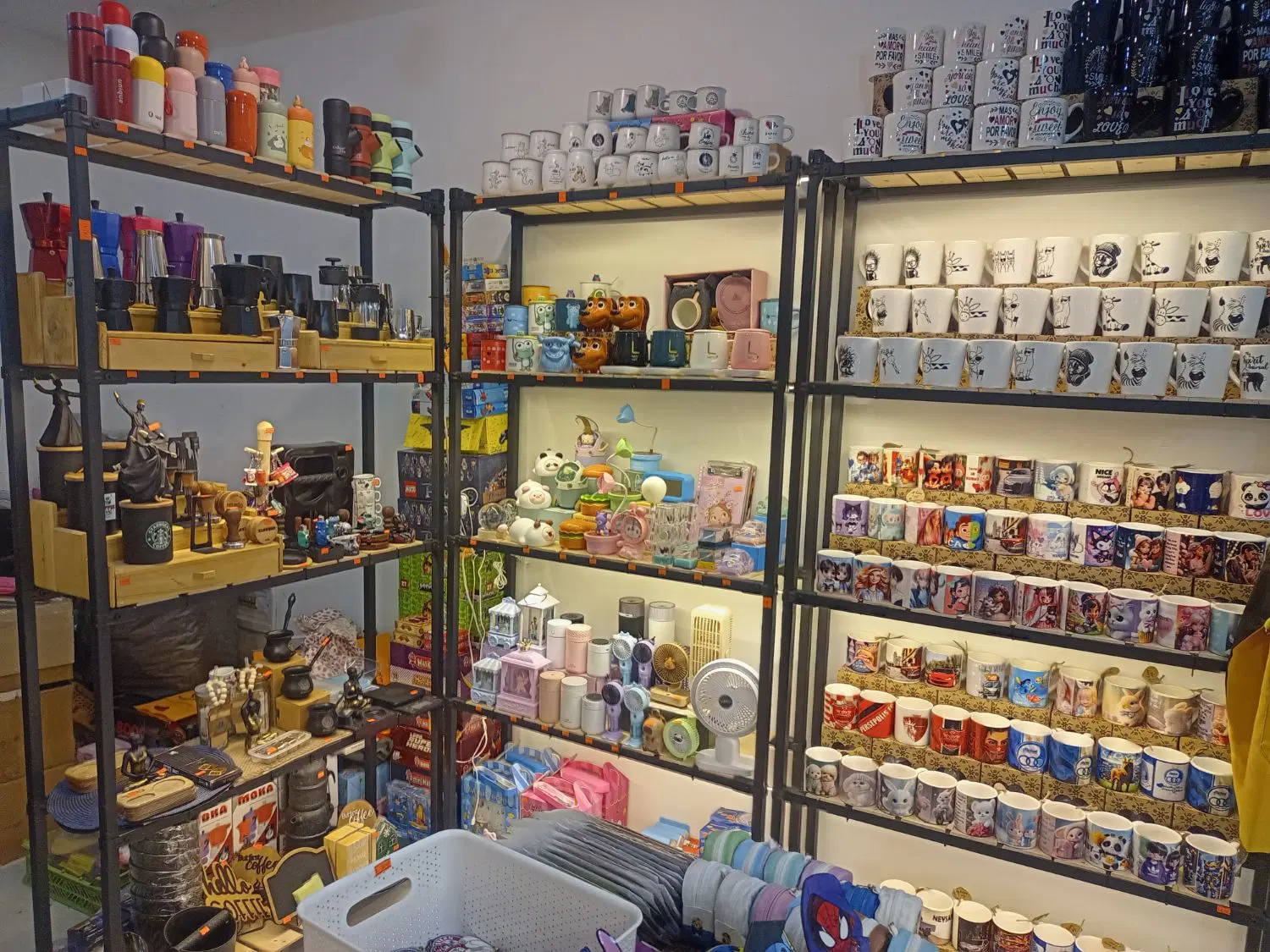 واگذاری فروشگاه اکسسوری و ابزار کافه