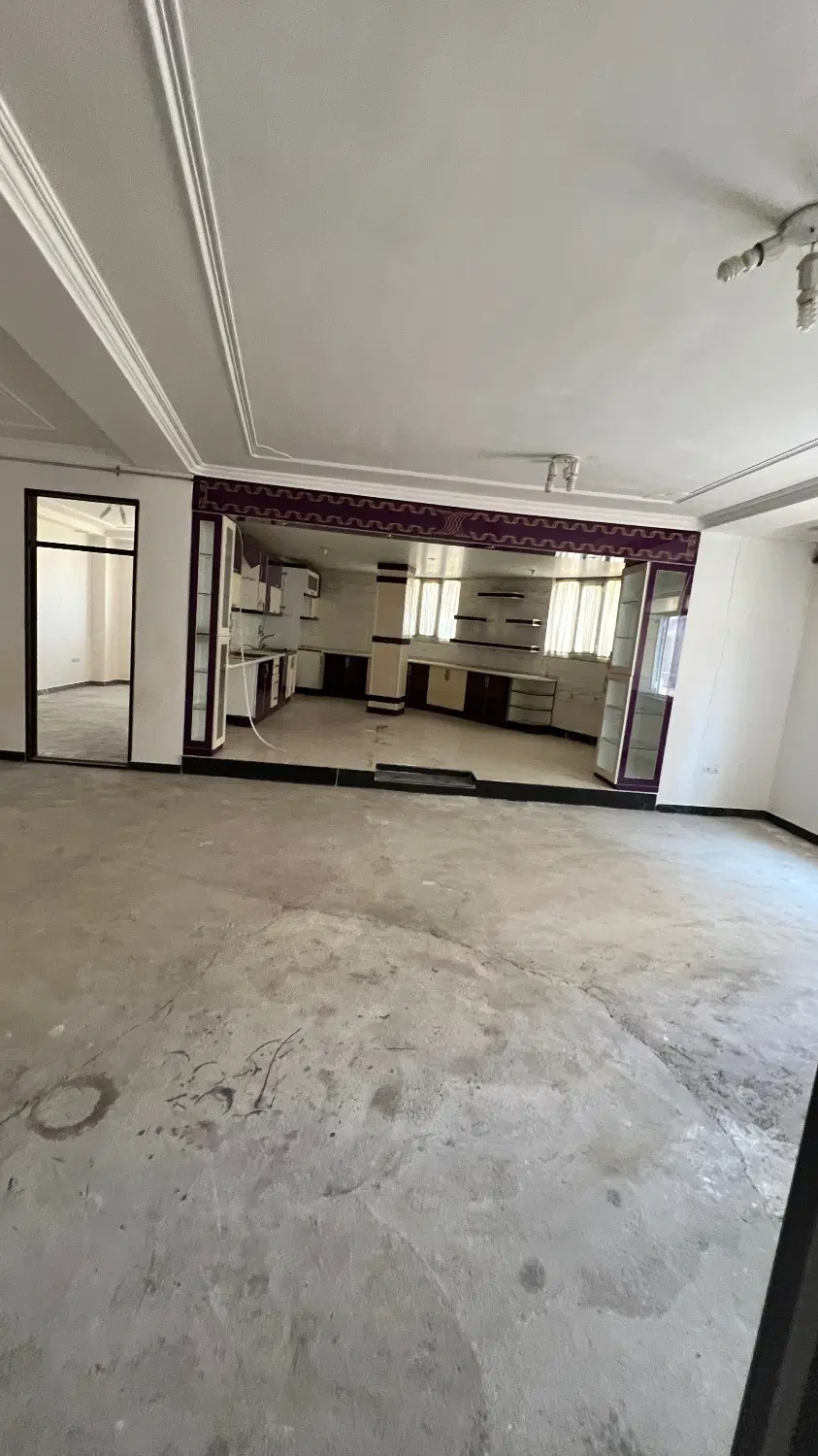 تجاری مسکونی نبش شهرک پارس