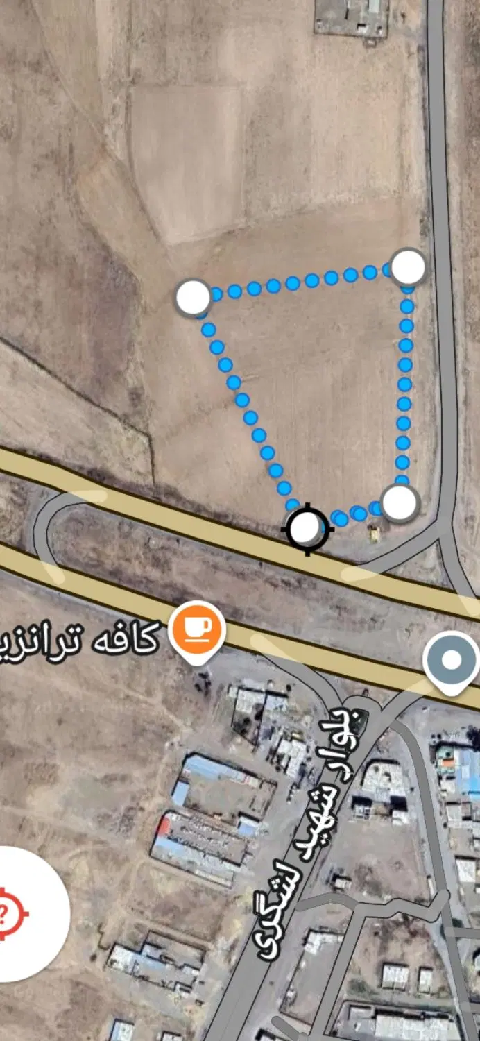 ۱۴۵۰۰ متر زمین موقعیت تجاری دورمیدان ورودی شهر