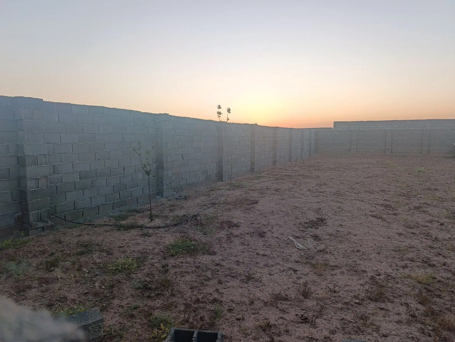 باغچه چهار دیواری 400 متری