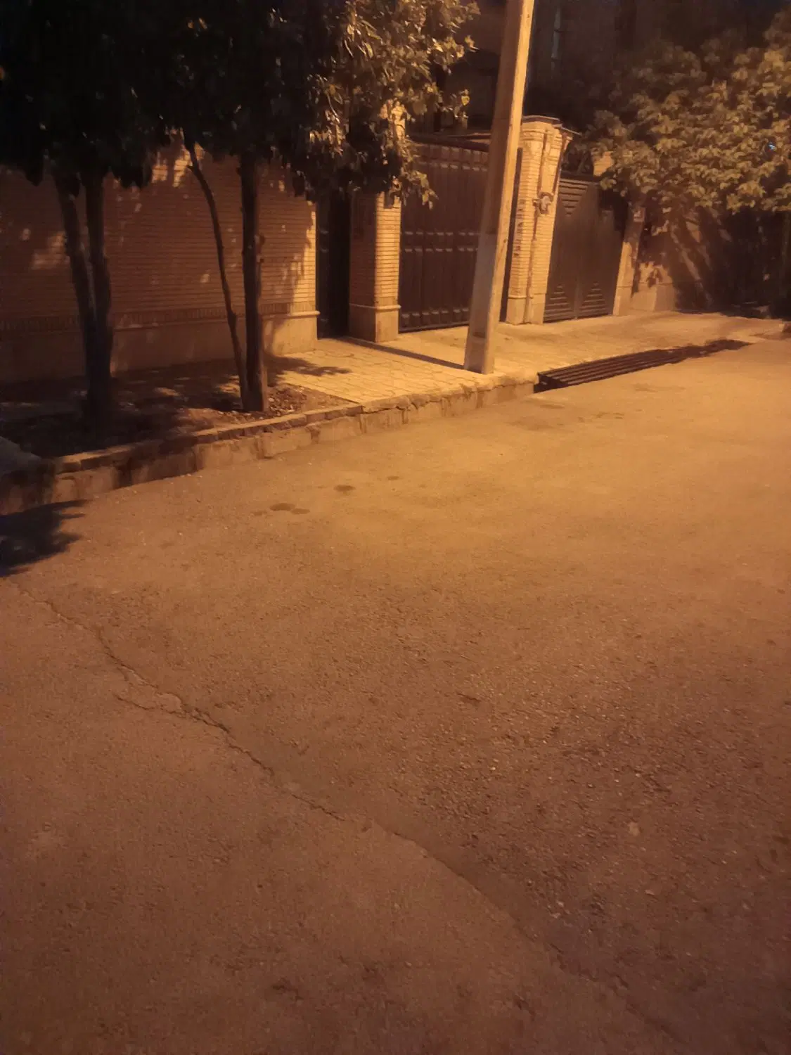 منزل ویلایی 700متری گلستان شمالی جاده گاز