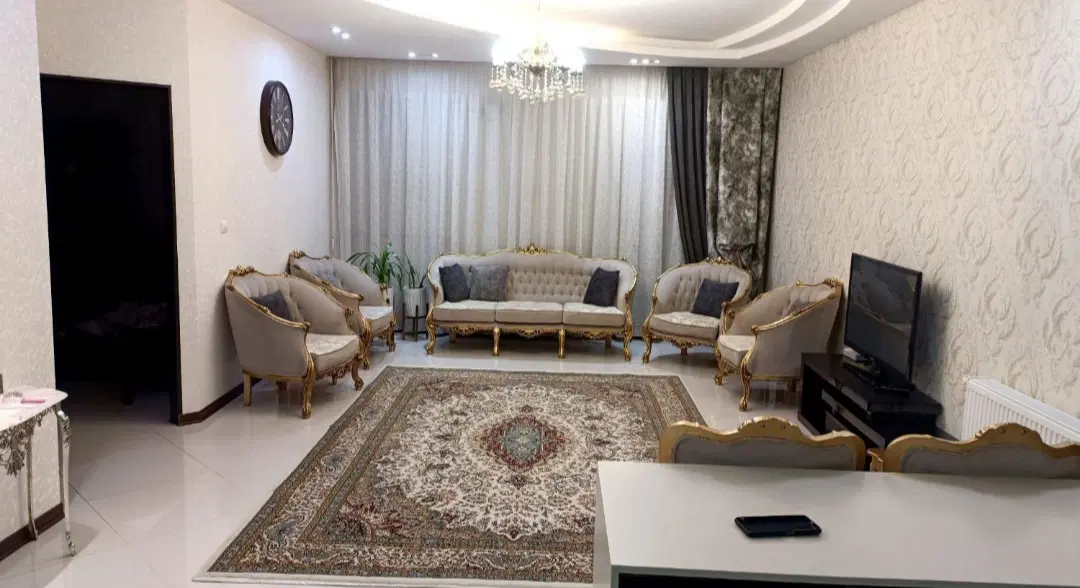 آپارتمان پرنور خوش نقشه نزدیک حرم مطهر