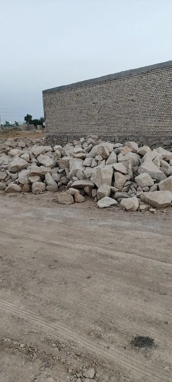 زمین200متری بامصالح سنگ وماسه