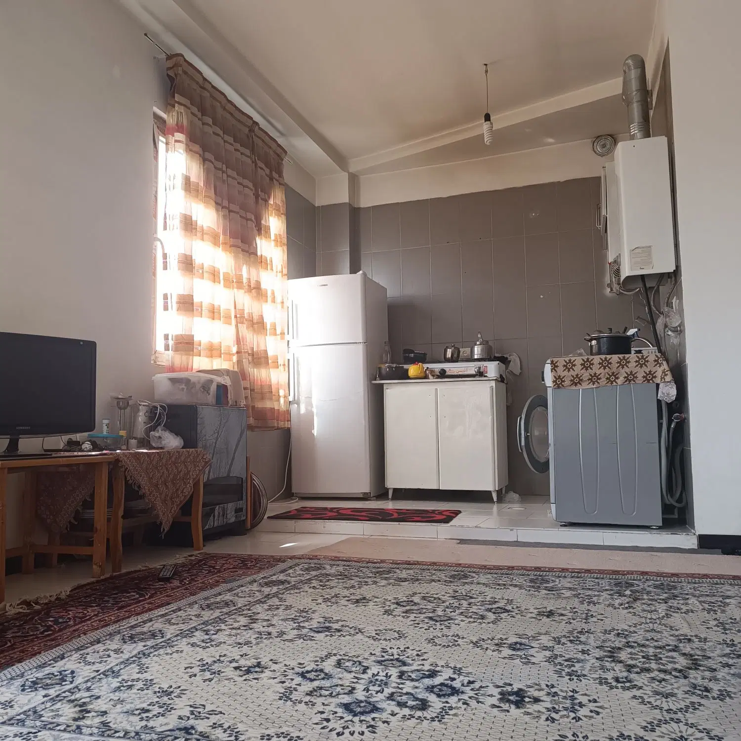 آپارتمان خوش نقشه و نورگیر