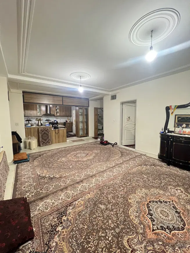 ۸۰مترطبقه اول باپارکینگ منتظری آپارتمان۶واحدی