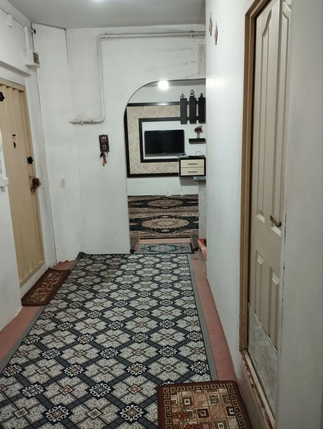 آپارتمان در بنفشه طبقه ۳