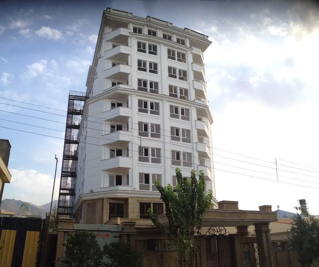 مغازه ۱۶ متری درپاساژ قائم عظیمیه مناسب موبایل