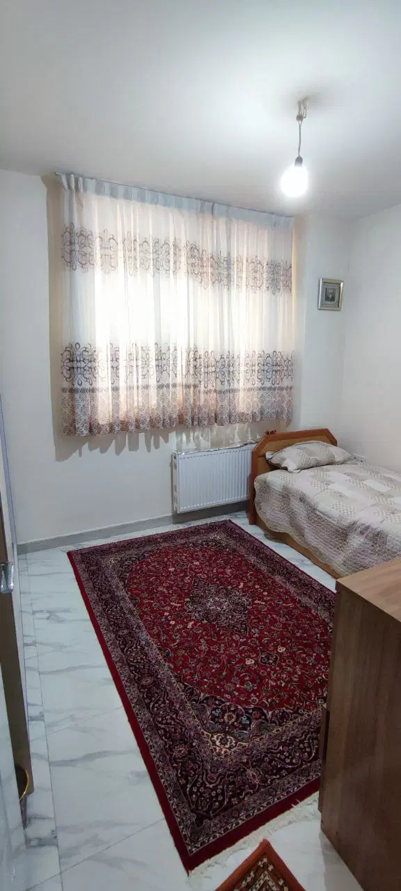 ۵۲ متر نوساز،لوکس و زیبا،آسانسور دار،واقع در کارون