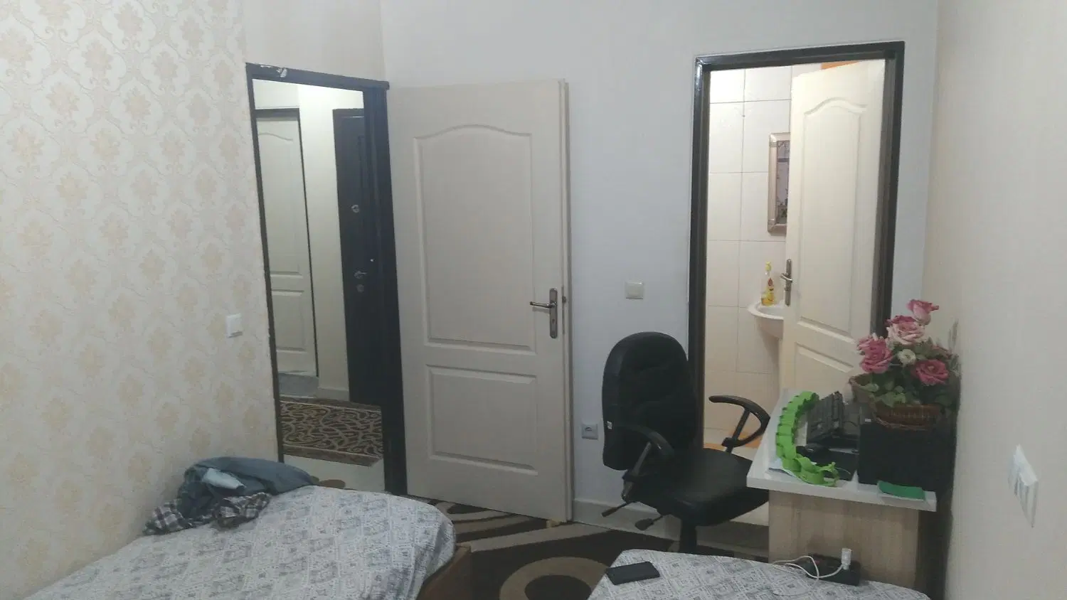 آپارتمان چهار راه وکیل