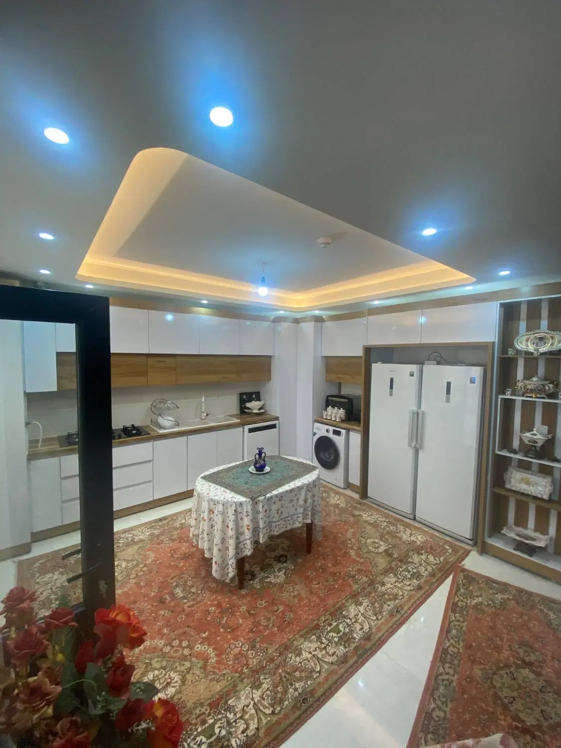 آپارتمان میدان تیر احمدی روشن