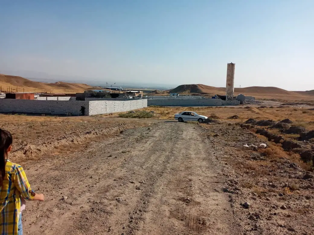 ۱۰۰۰ متر زمین در کوی تازه تاسیس اسب سواری مایان
