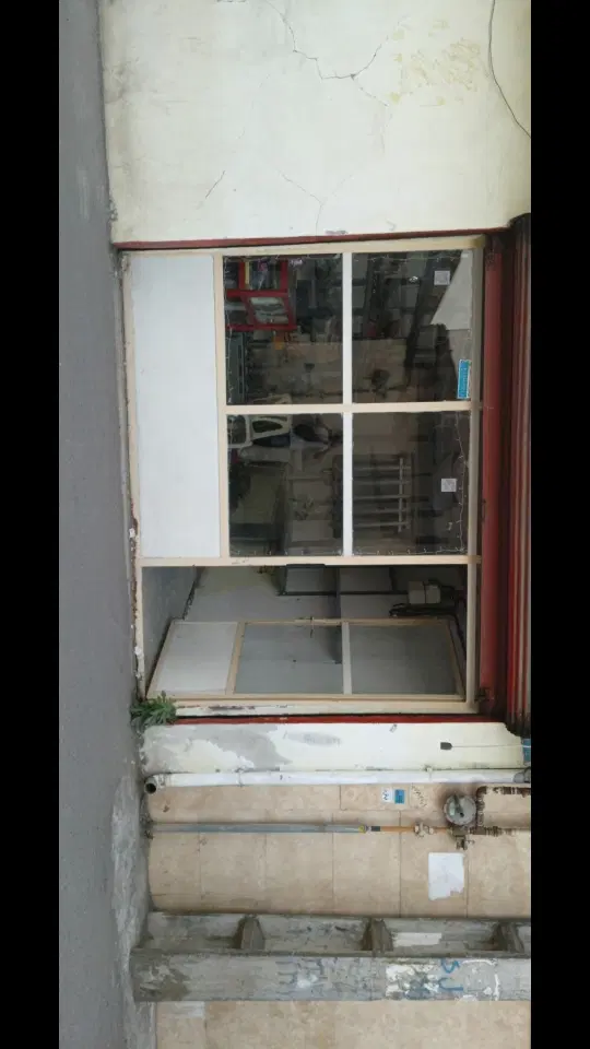 فروش یک باب مغازه در عینک