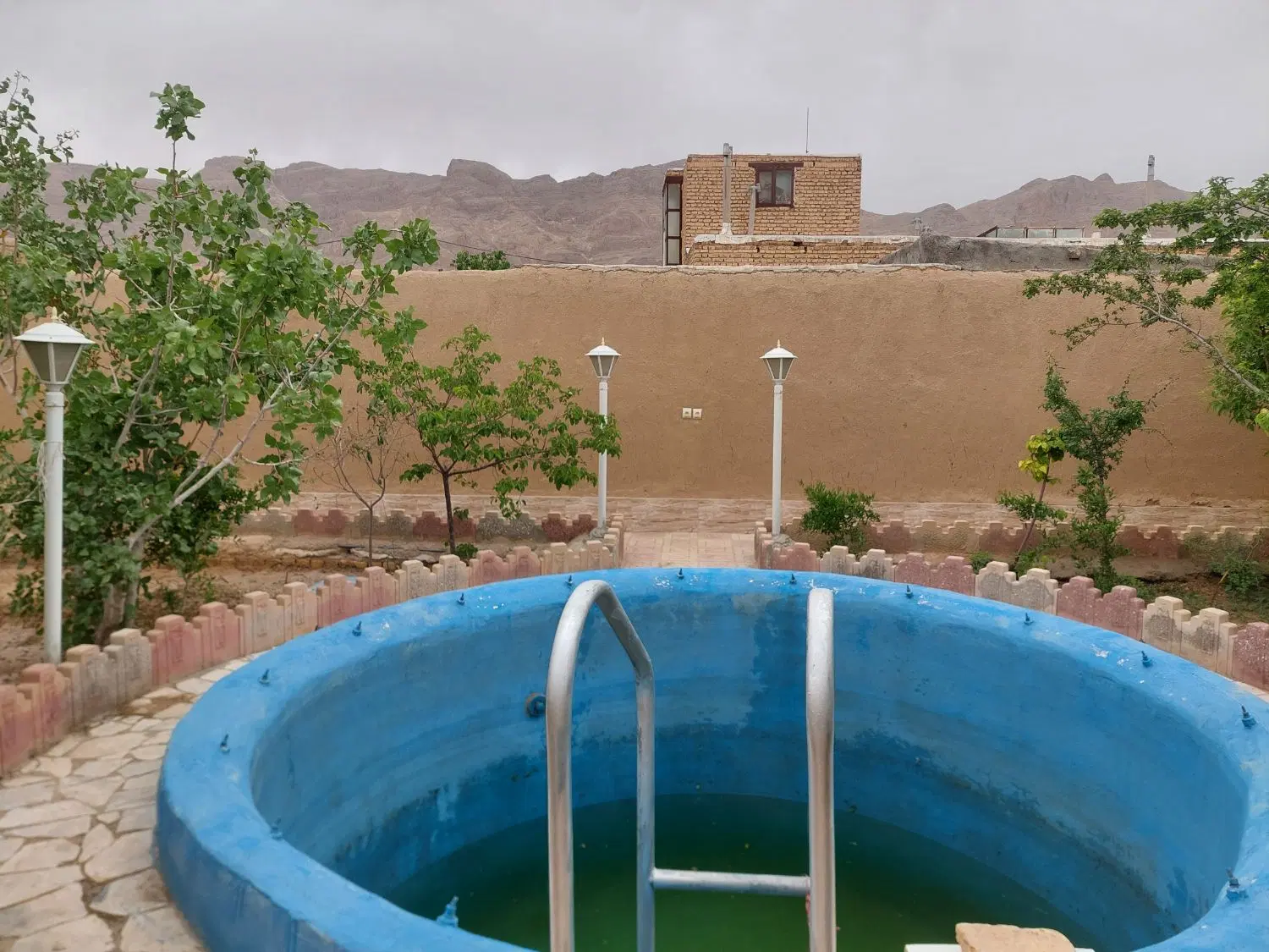 خونه باغ،۵۰۰متری شهرضاامکانات،کامل سند تک،برگ