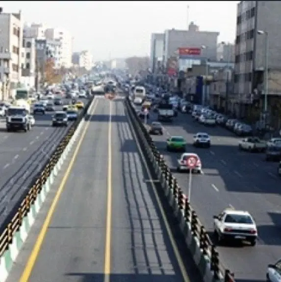 مغازه بر دماوند