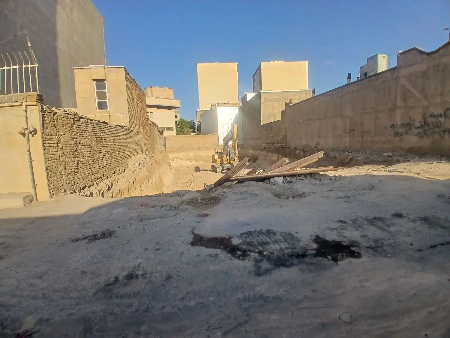 پیش فروش خ مطهری