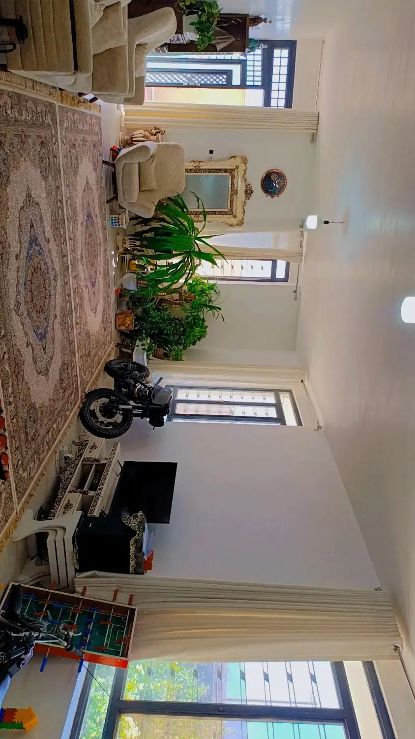 خانه باغ .ب.ی.ض.ا