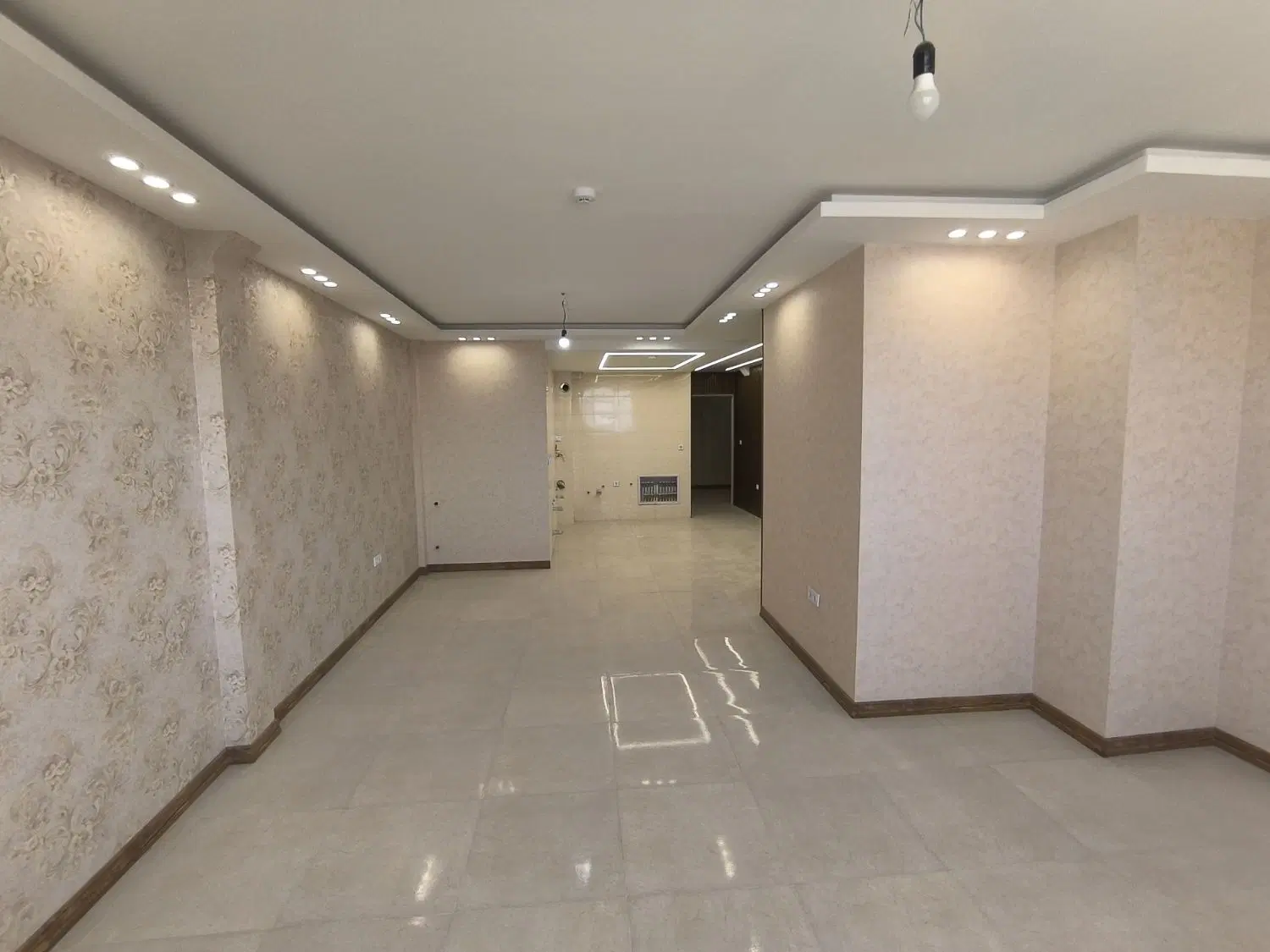 فروش واحد سه خوابه نوساز