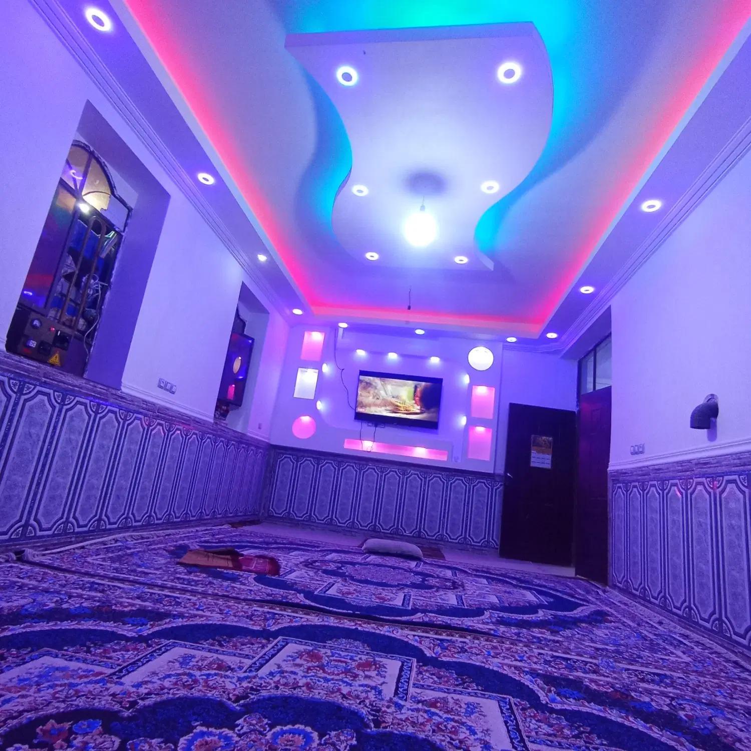 خونه نوساز شیک300متری