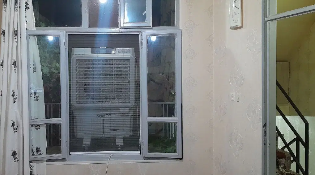 خانه در باغ معروف