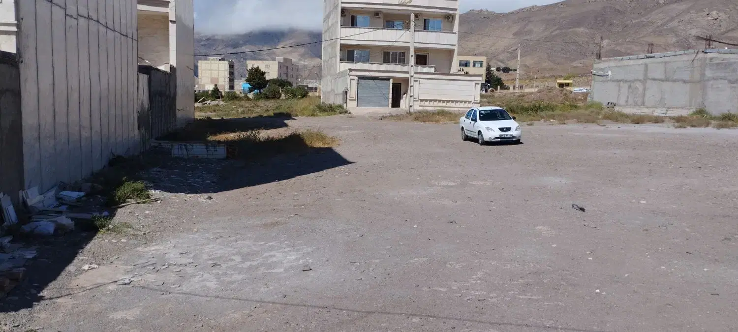 زمین مسکونی سیصد متر