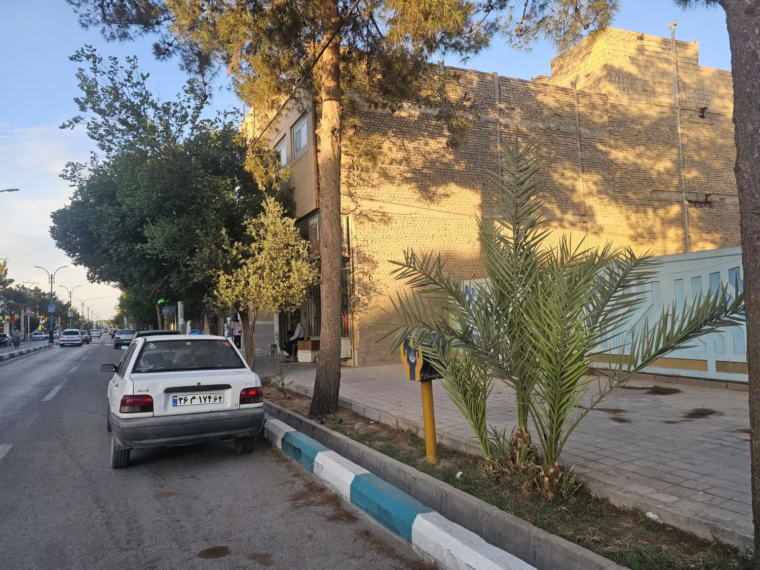 زمین 750متری خیابان امام با قابلیت تجاری