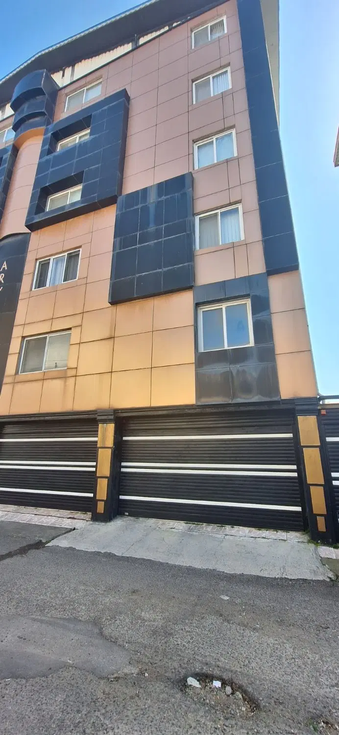 فروش آپارتمان تاپ لوکیشن،دلباز،نزدیک به دریا