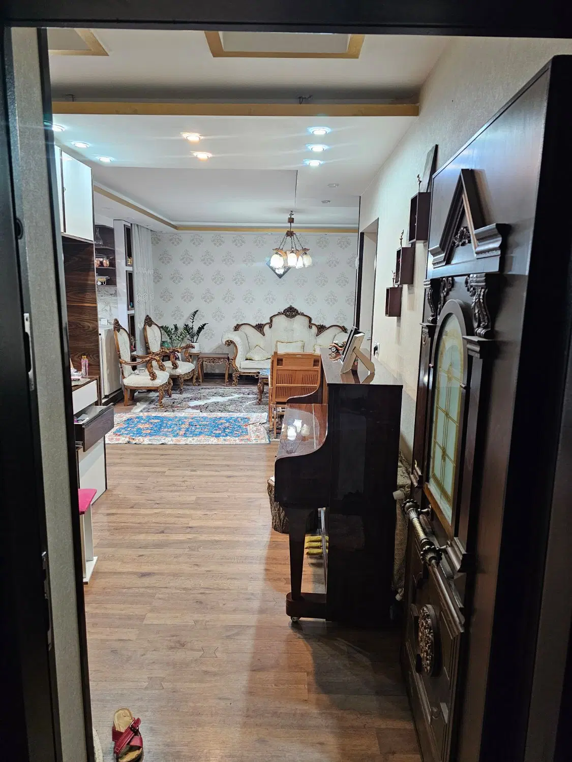 اپارتمان شیک ۱۰۰ متری دو خواب