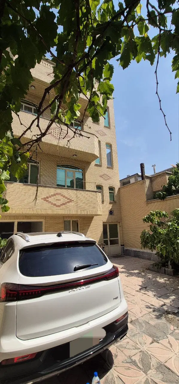 رهن واجاره خانه سه طبقه در یاغچیان