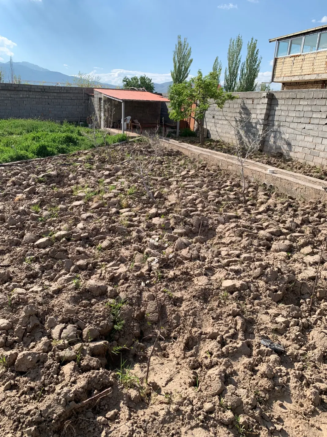 ویلا باغ دارای برق،گاز،آب در ویلاسرای صوفیان