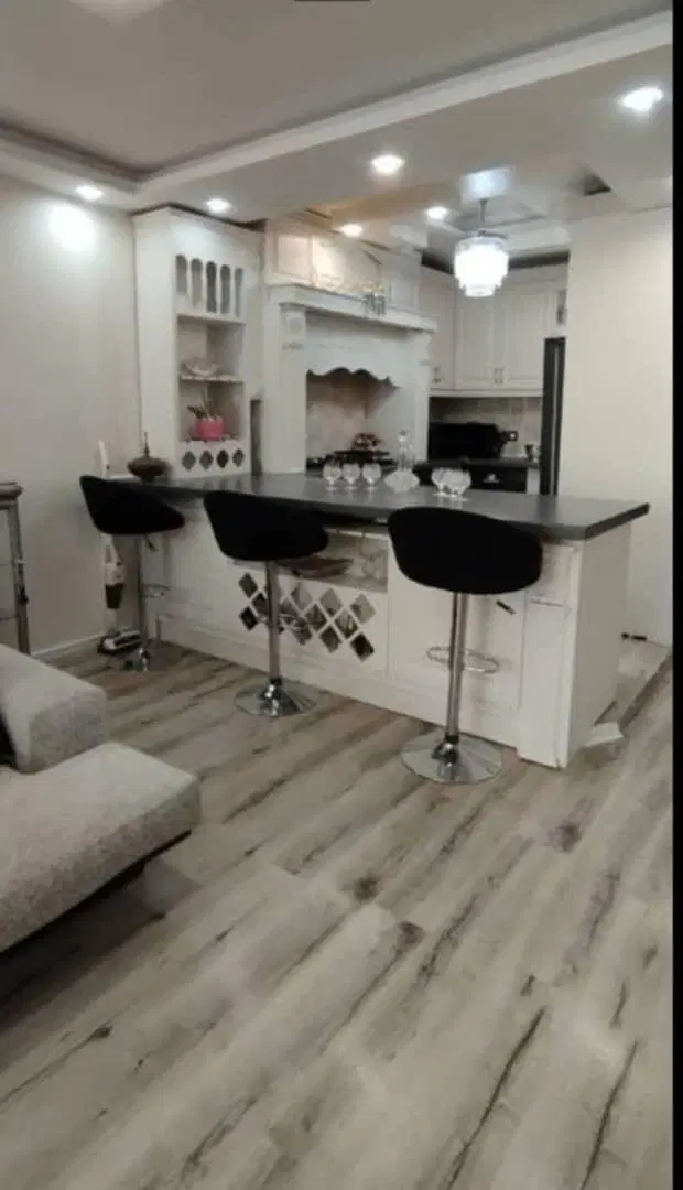 ستارخان ۹۵ متر دو خوابه طبقه سوم بازسازی شده